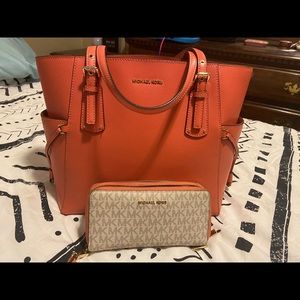 Michael Kors purse and wallet